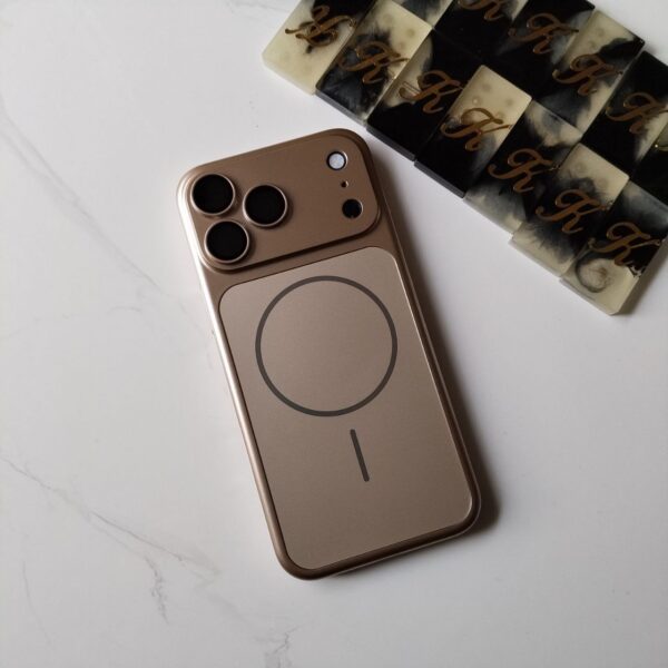 AG Matte Magnetic Hard Case with Full Lens Coverage